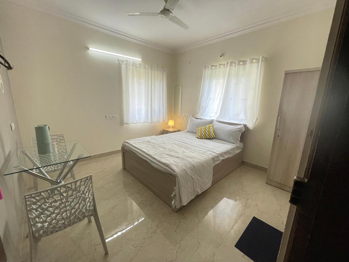 Reva Inn Bangalore Bagian luar foto