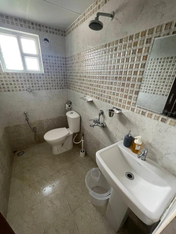 Reva Inn Bangalore Bagian luar foto