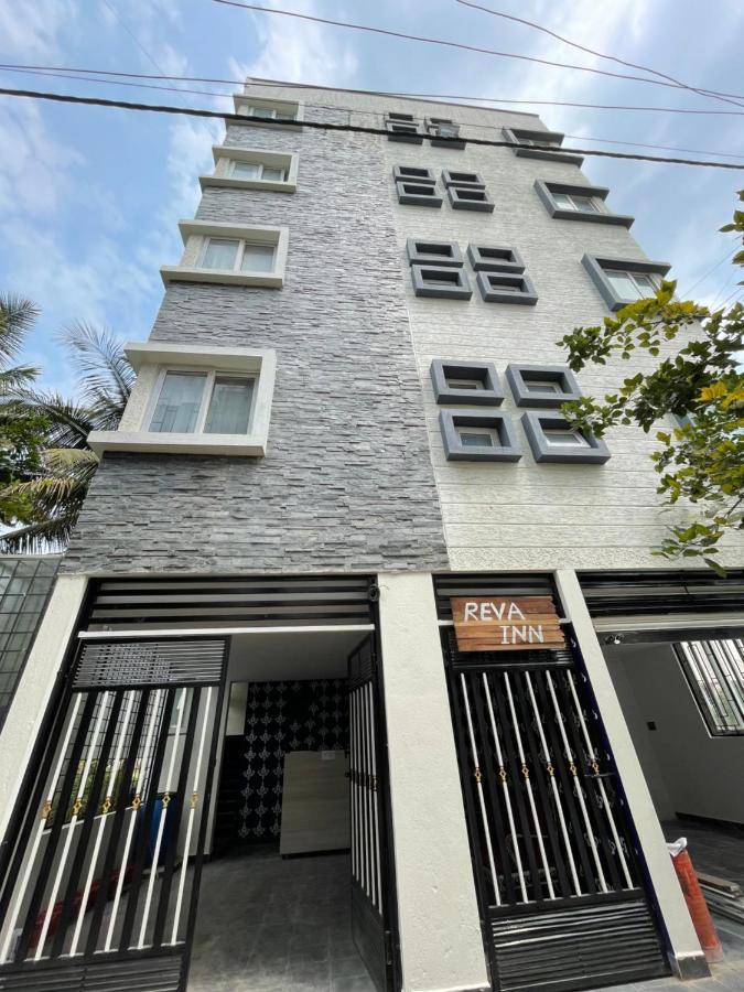 Reva Inn Bangalore Bagian luar foto